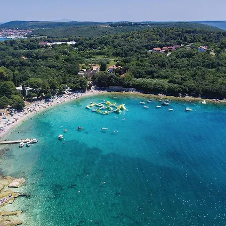 Kastanjez I Pula