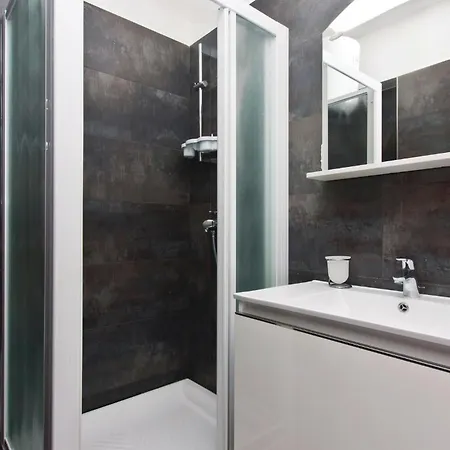 Apartament Kastanjez I *